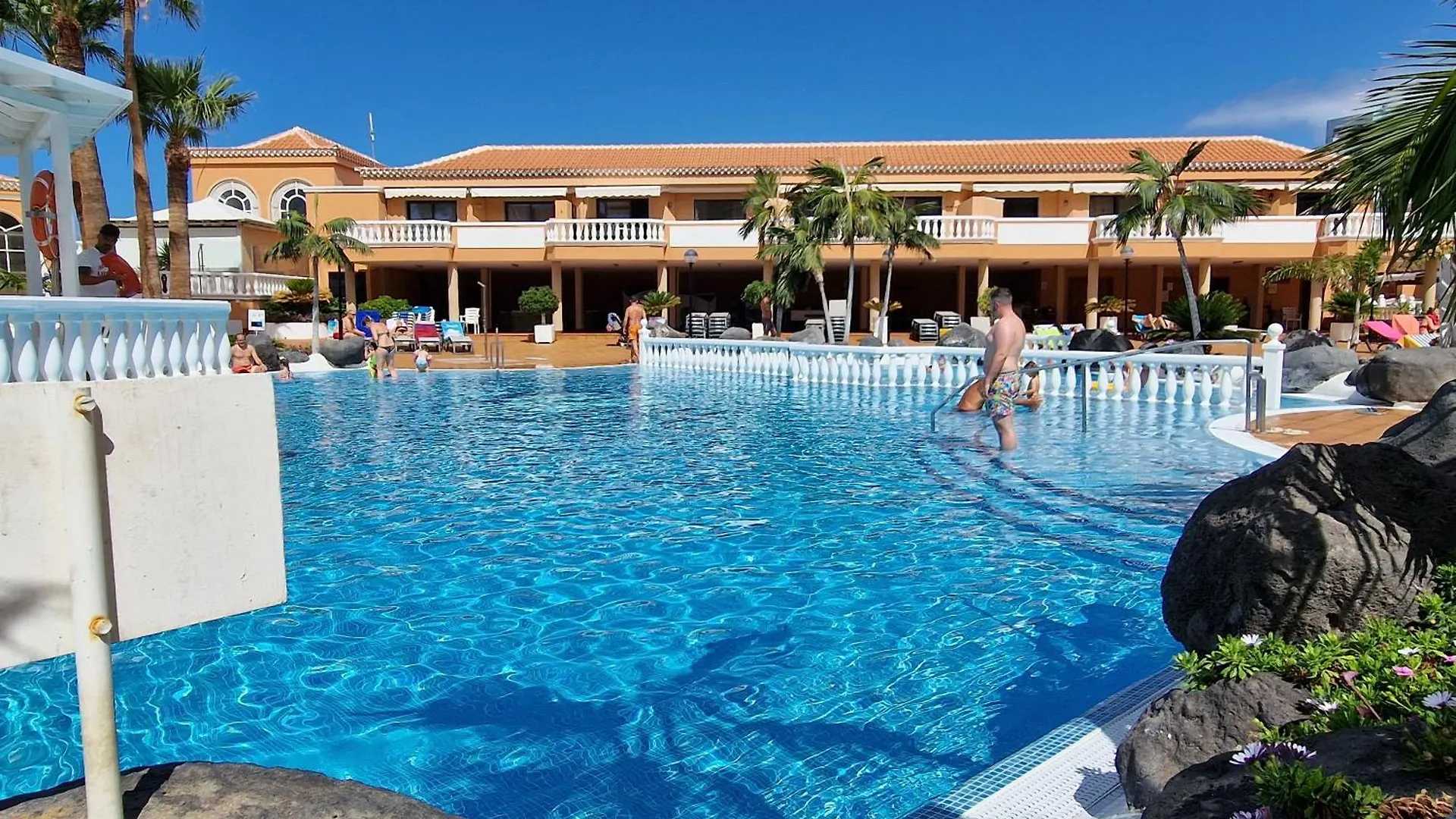 Exclusive Penthouse Playa Las Vistas 5 Close To Sea And Beach, Aircondition For A Fee, Wifi, Terrace, Heated Pool Playa de las Americas  0*, Playa de las Americas (Tenerife) Spain