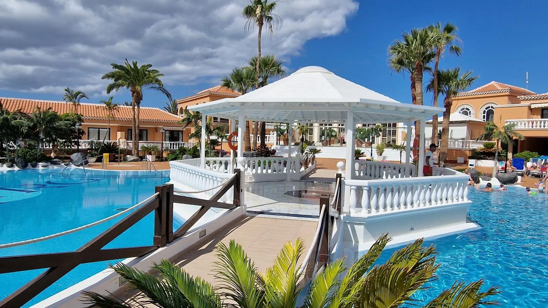 Apartment Exclusive Penthouse Playa Las Vistas 5 Close To Sea And Beach, Aircondition For A Fee, Wifi, Terrace, Heated Pool Playa de las Americas  Spain